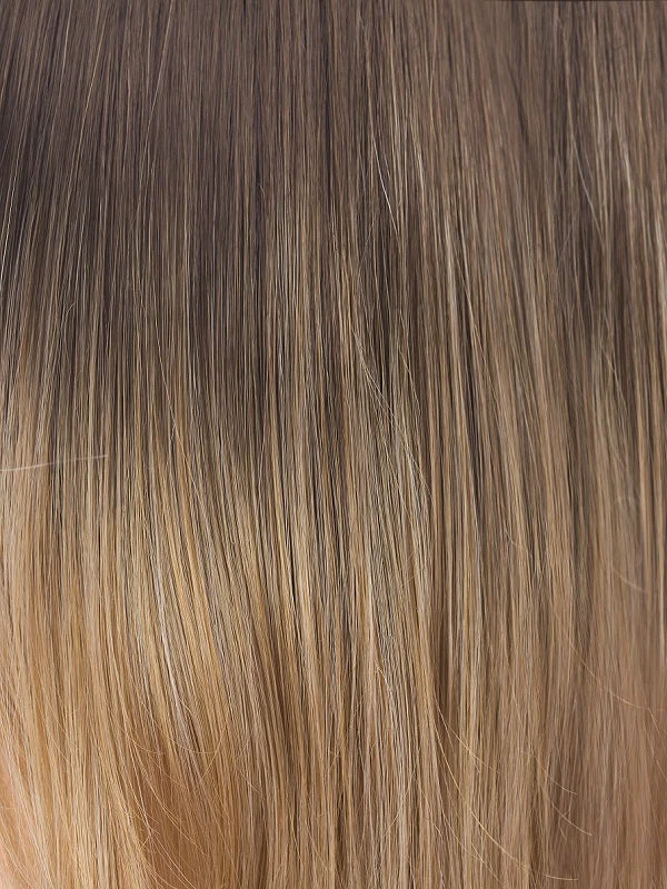 BANANA SPLIT LR | The base is a slightly warmer brown that quickly shifts to a light golden blonde. I would best describe this color as a heavily rooted blonde